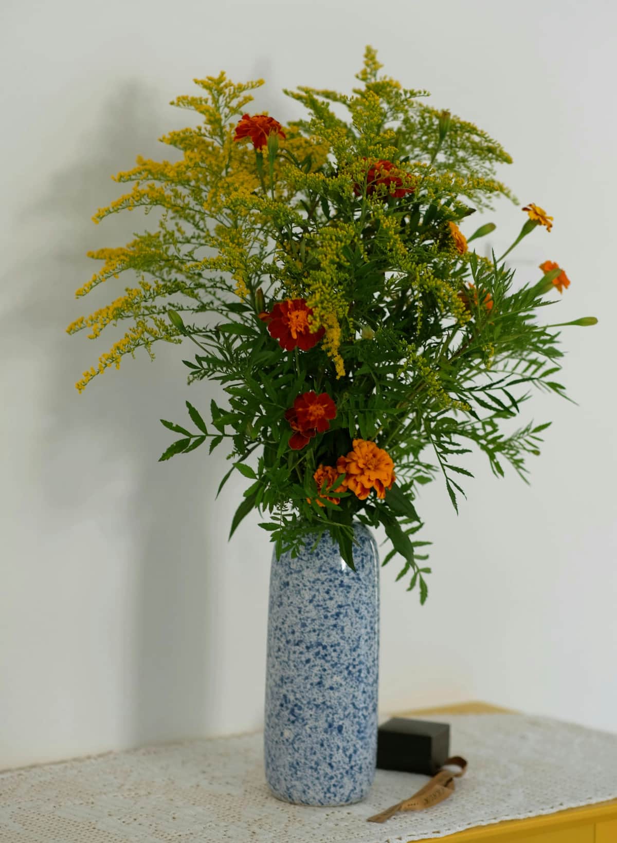 Blumendekoration für Konferenzraum