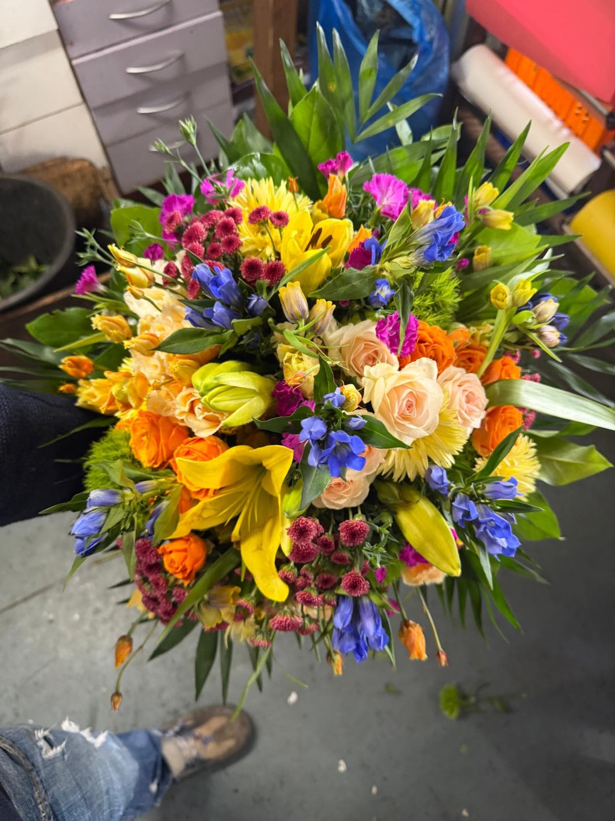 Bunter sommerlicher Blumenstrauß als Muttertagsgeschenk