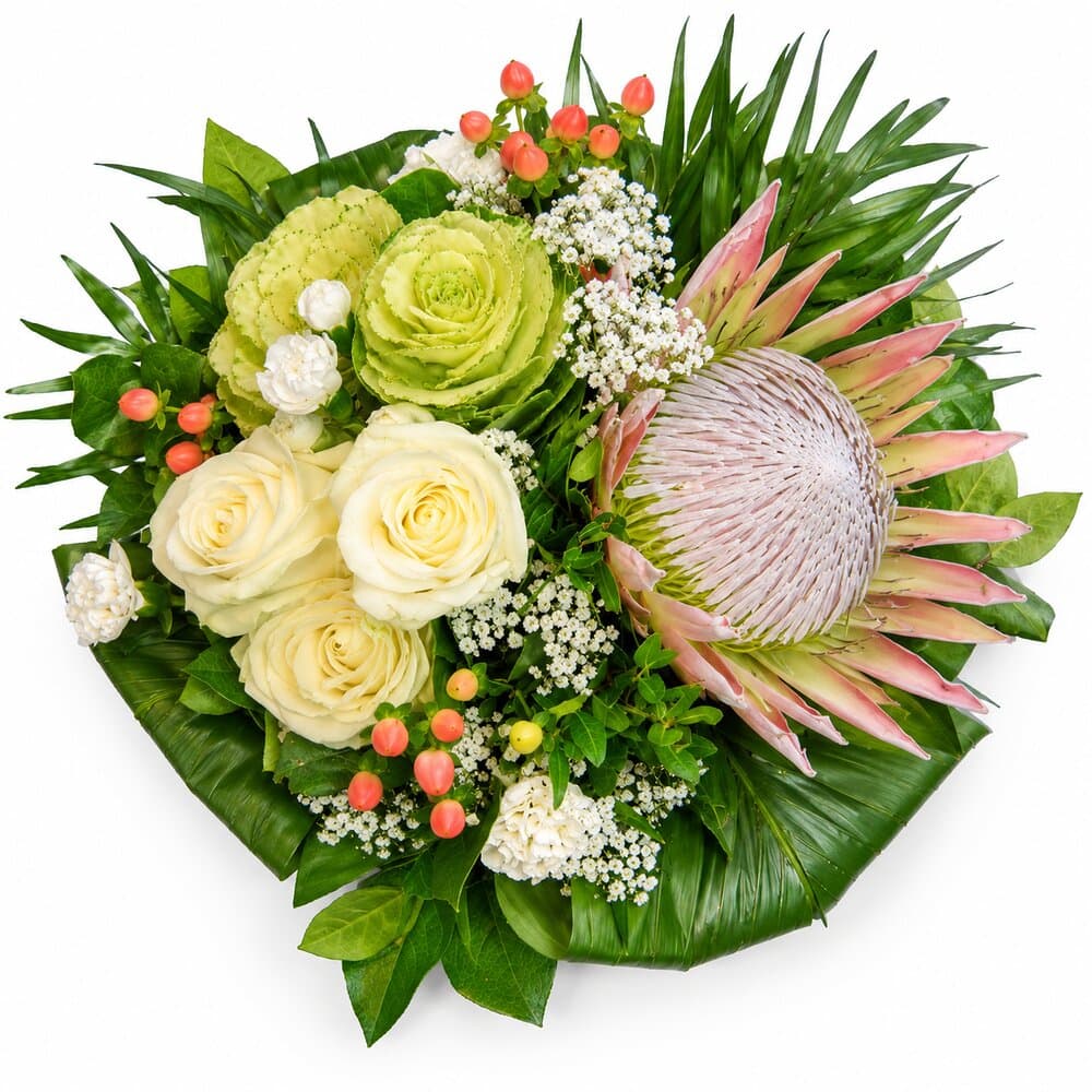 Runa – Edler Strauß mit Protea – handgebundener Blumenstrauß vom Floristen München